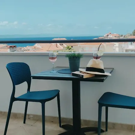 Apartment Sea View Ela