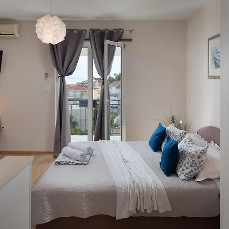 Apartament Sea View Ela Podgora
